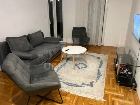 Prodaja, jednosoban stan, 42m², City Kvart, Podgorica - image 1