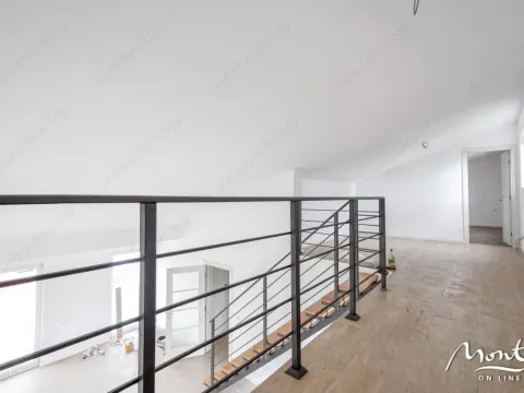 Sale, four bedroom apartment, 124m², Tivat, Crna Gora - image 3