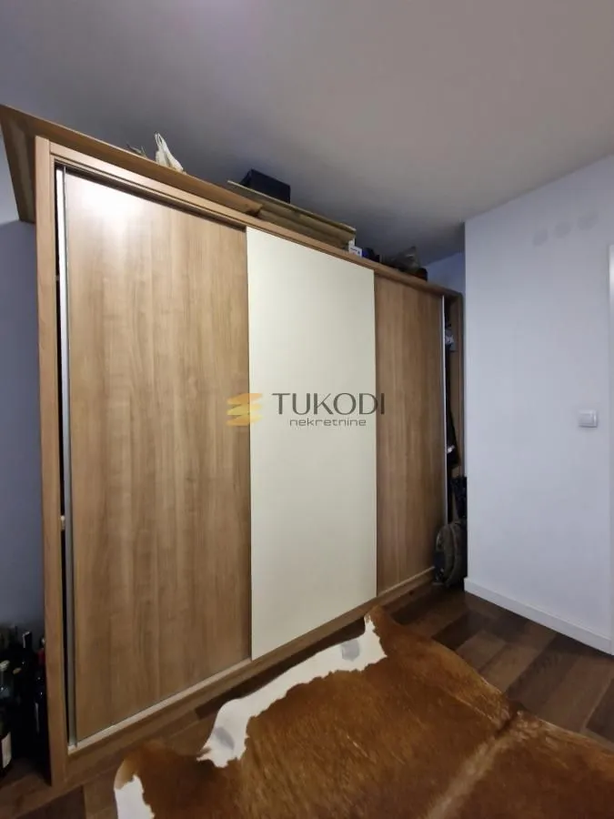 Prodaja, četvorosoban stan, 146m², Telep, Novi Sad Sve Podlokacije