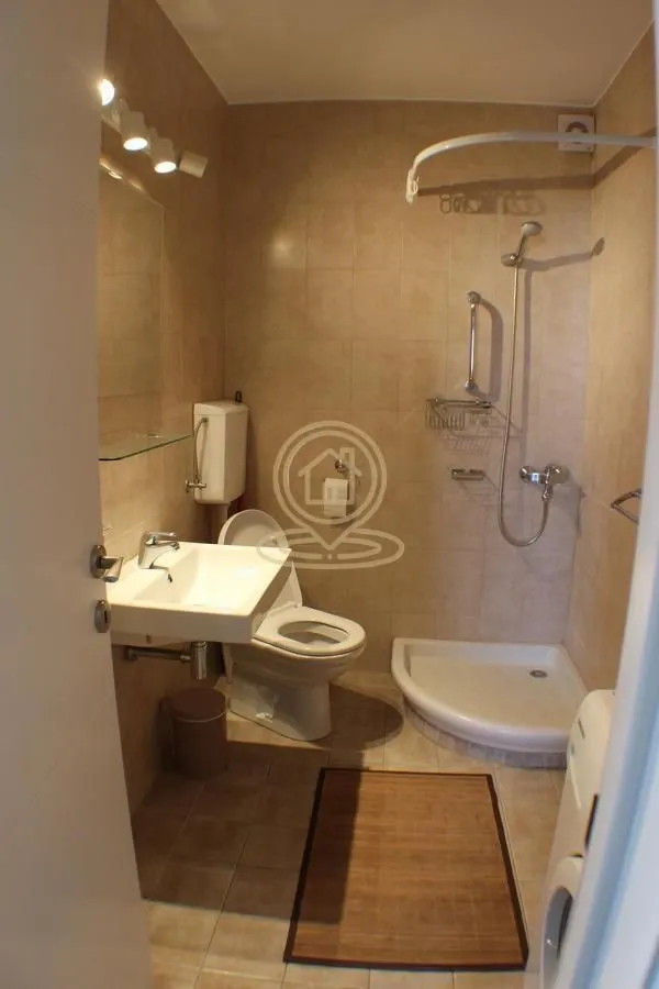 Izdavanje, dvosoban stan, 55m², Vračar Sve Podlokacije, Beograd