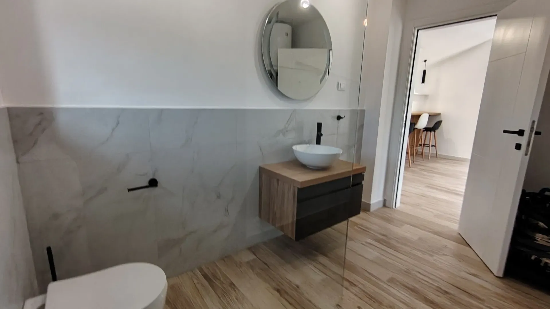 Prodaja, dvosoban stan, 85m², Tivat, Crna Gora