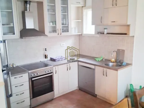 Izdavanje, dvosoban stan, 108m², Stari Aerodrom, Podgorica - image 4