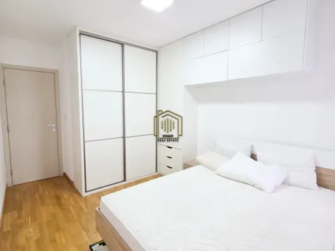 Prodaja, jednosoban stan, 43m², Stari Aerodrom, Podgorica - image 5