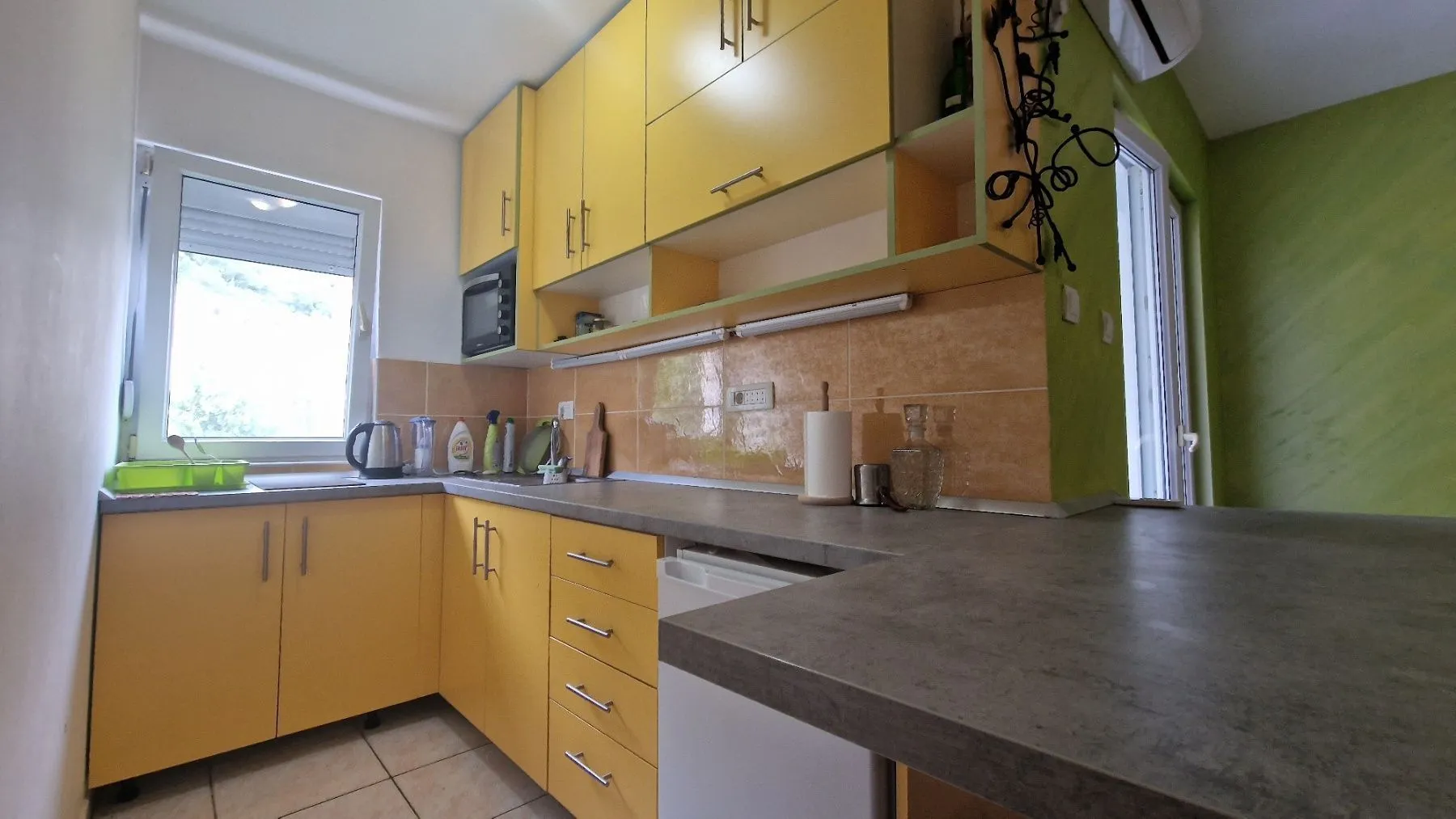 Rent, studio apartment, 35m², Budva, Crna Gora