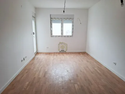 Prodaja, jednosoban stan, 42m², Zabjelo, Podgorica - image 5