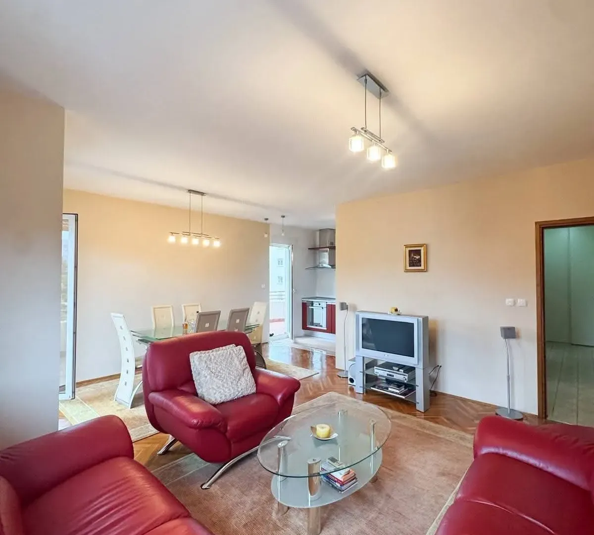 Prodaja, dvosoban stan, 82m², Zagorič, Podgorica