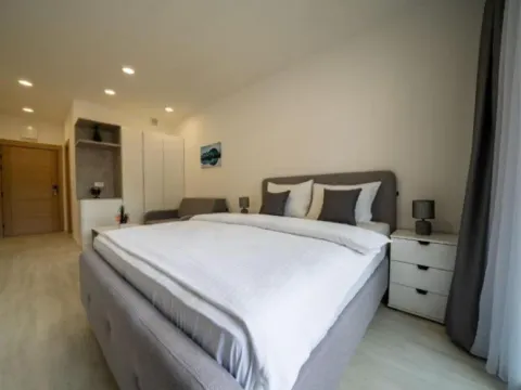 Izdavanje, dvosoban stan, 109m², Budva, Crna Gora - image 9