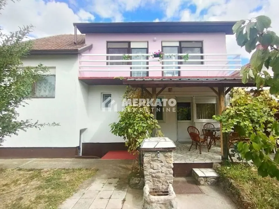 Prodaja, kuća, 236m², Elemir, Zrenjanin