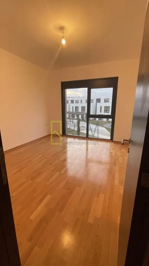 Prodaja, trosoban stan, 106m², Zagorič, Podgorica