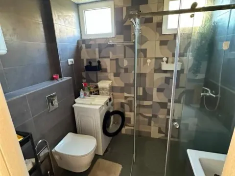 Rent, three bedroom apartment, 100m², Podgorica, Crna Gora - image 8