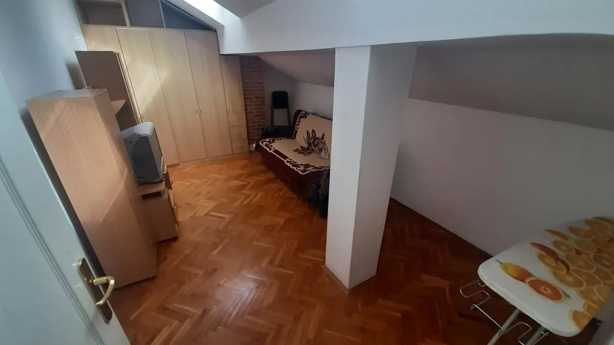 Izdavanje, jednosoban stan, 45m², Centar, Novi Sad