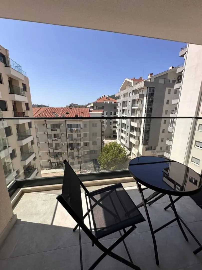 Rent, one bedroom apartment, 44m², Rozino, Budva