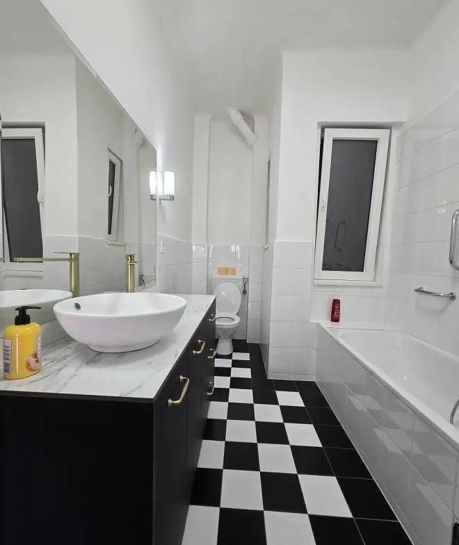 Rent, four bedroom apartment, 136m², Stari Grad, Beograd