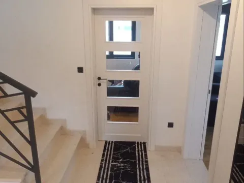 Rent, house, 180m², Gornja Gorica, Podgorica - image 31