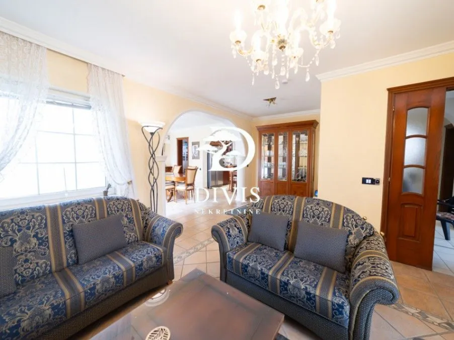Prodaja, kuća, 250m², Novi Banovci, Stara Pazova