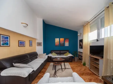 Rent, two bedroom apartment, 95m², Makedonsko naselje, Bar - image 4