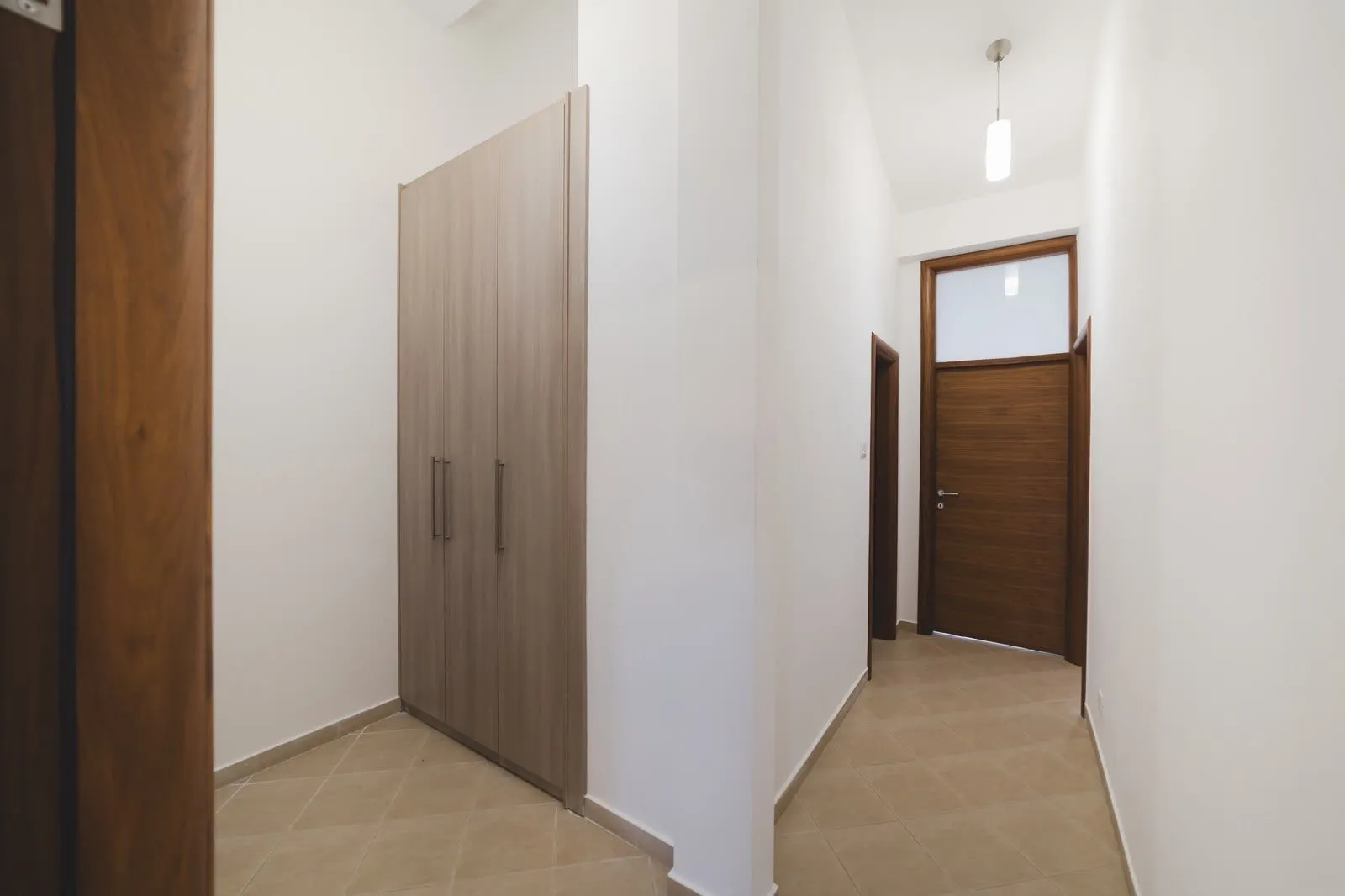 Izdavanje, dvosoban stan, 62m², Momišići, Podgorica