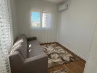 Izdavanje, dvosoban stan, 64m², Stari Aerodrom, Podgorica - image 11