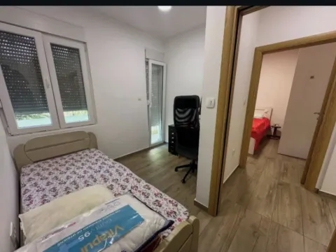 Izdavanje, dvosoban stan, 68m², Autobuska stanica, Podgorica - image 3