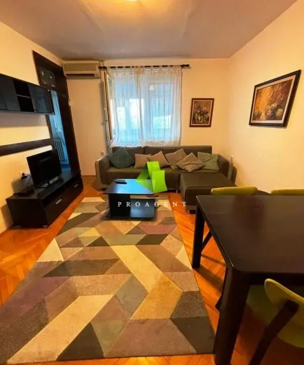 Izdavanje, dvosoban stan, 44m², Medijana, Niš