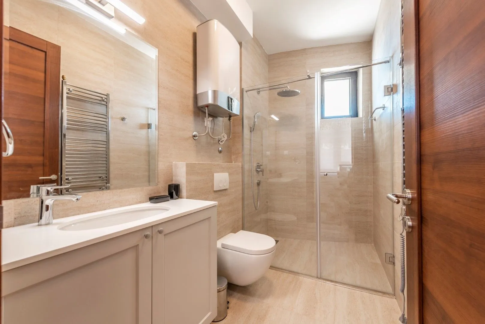 Sale, three bedroom apartment, 182m², Skočiđevojka, Budva
