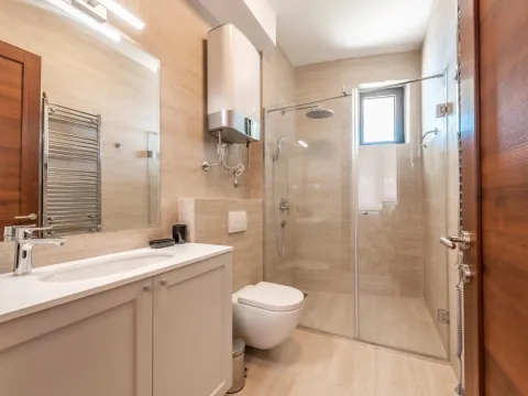 Sale, three bedroom apartment, 182m², Skočiđevojka, Budva - image 24