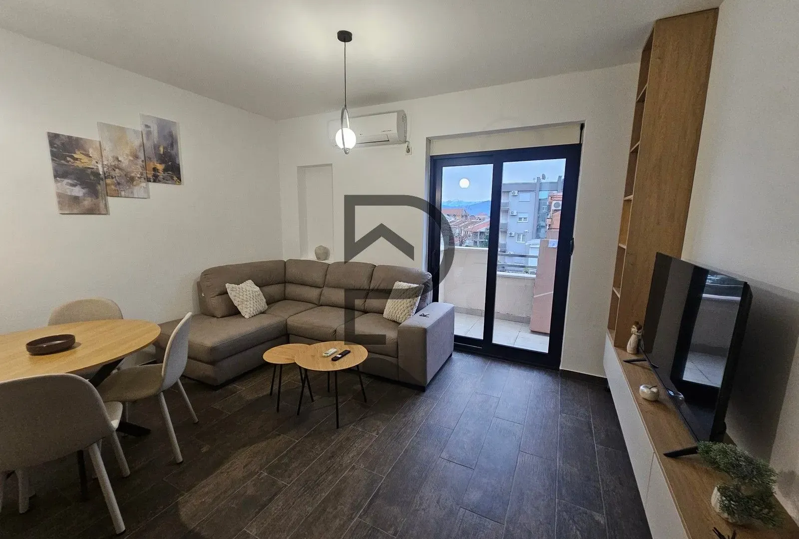 Izdavanje, jednosoban stan, 43m², Zabjelo, Podgorica