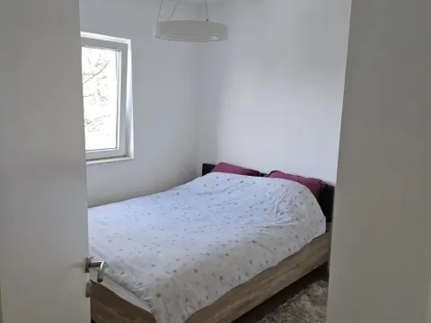 Rent, one bedroom apartment, 56m², Kalimanj, Tivat - image 26