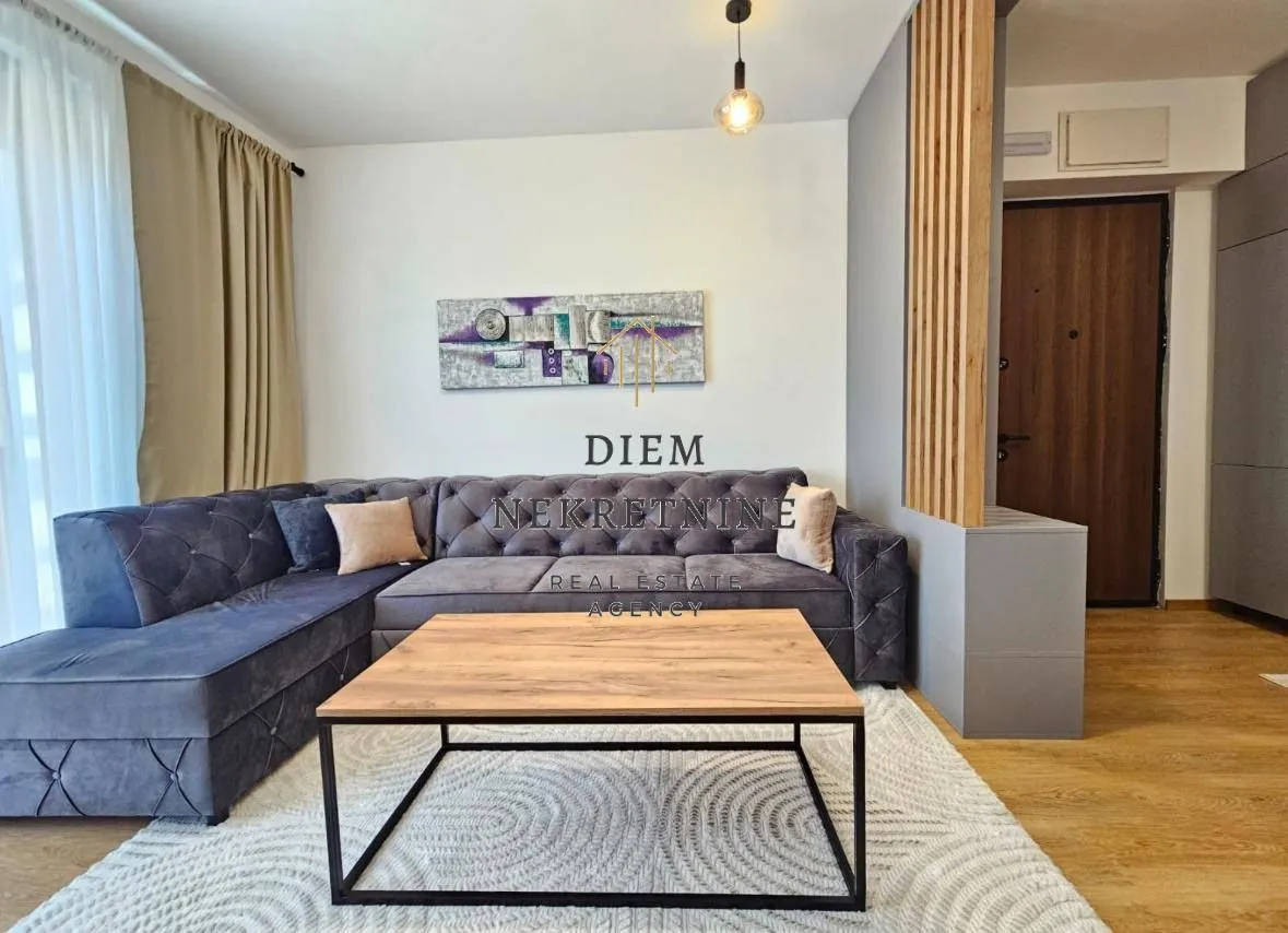 Rent, two bedroom apartment, 55m², Centar, Bar