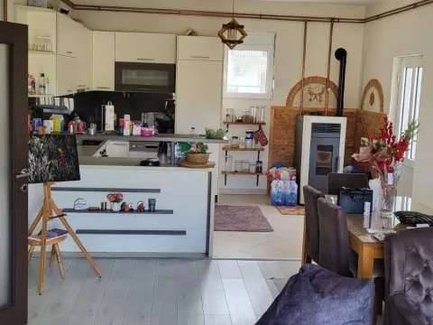 Rent, house, 100m², Gornja Gorica, Podgorica - image 4