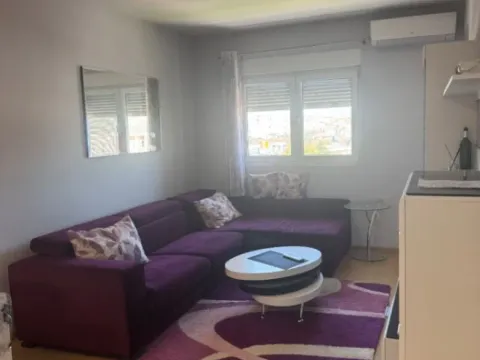 Izdavanje, jednosoban stan, 46m2, City Kvart, Podgorica Izdavanje, jednosoban stan, 46m2, City Kvart, Podgorica