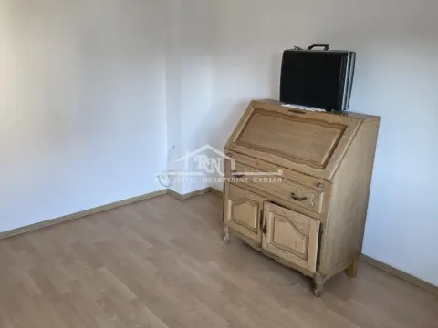 Izdavanje, stan, 200m², Boleč, Grocka - image 7