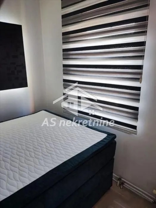Rent, two bedroom apartment, 42m², Vračar Sve Podlokacije, Beograd