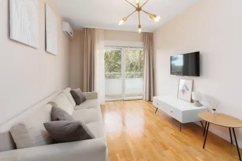 Sale, two bedroom apartment, 51m², Bečići, Budva - image 10