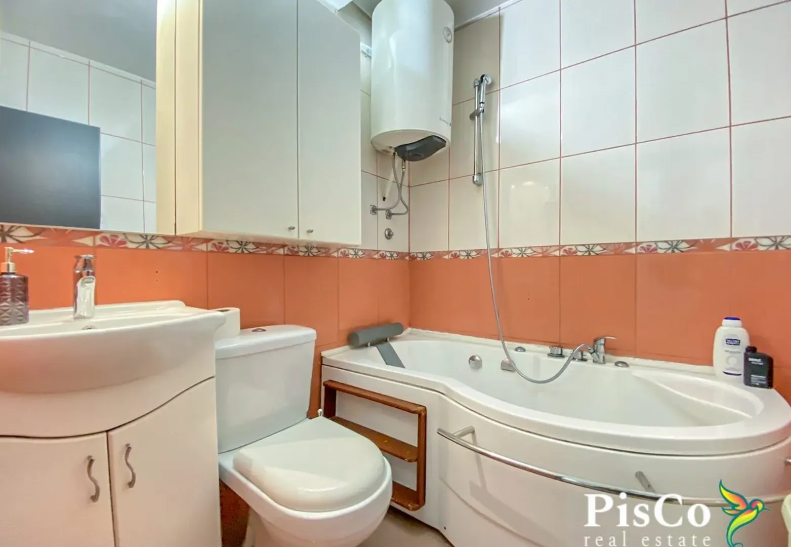 Prodaja, dvosoban stan, 86m², Centar, Podgorica
