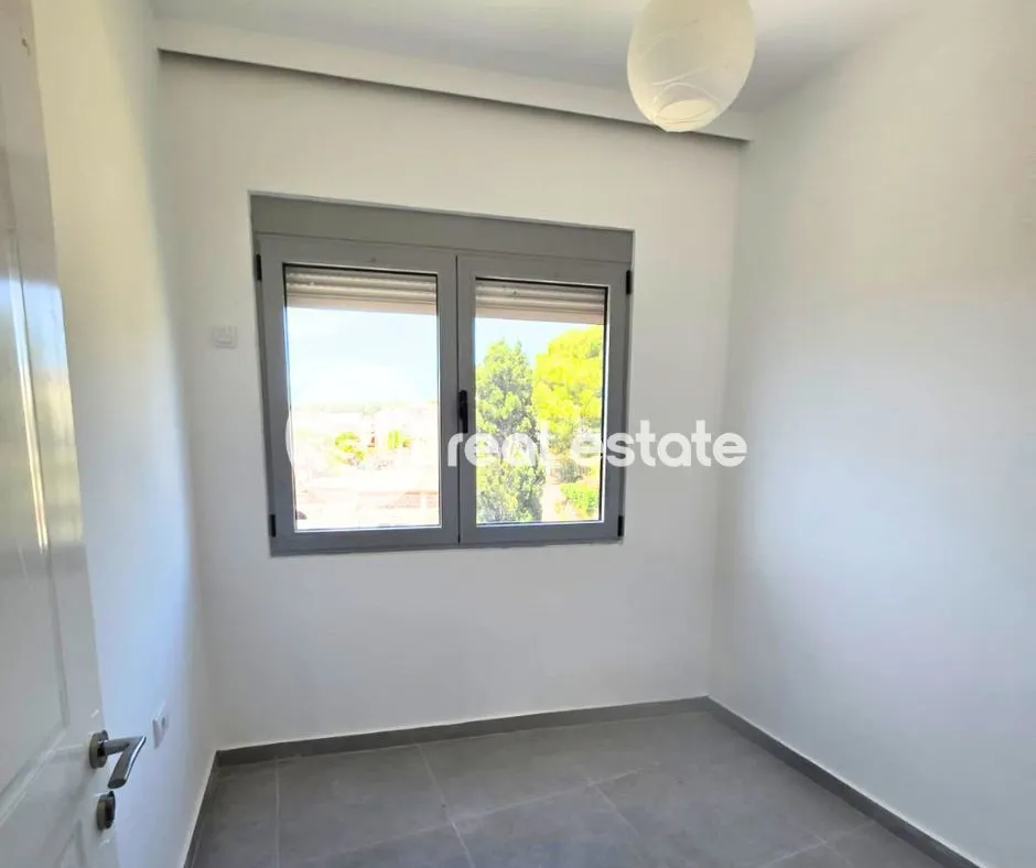 Prodaja, dvosoban stan, 55m², Centar, Ulcinj