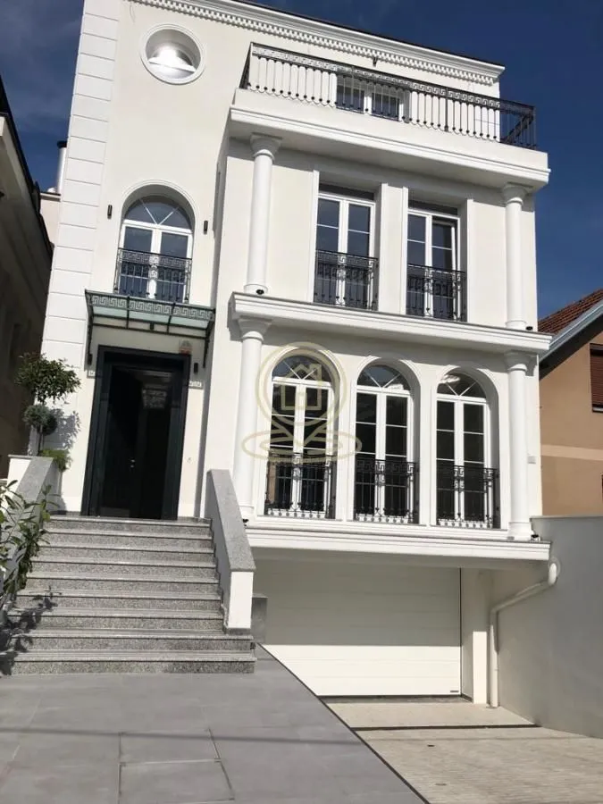 Izdavanje, kuća, 500m², Čukarica, Beograd