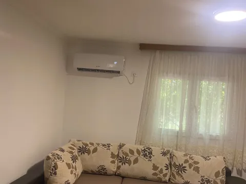 Izdavanje, kuća, 45m², Gorica, Danilovgrad - image 1
