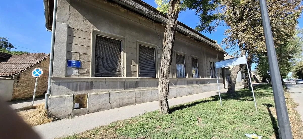 Sale, house, 385m², Centar, Bačka Topola