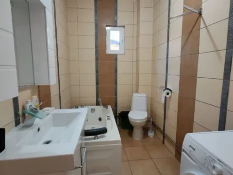 Sale, one bedroom apartment, 55m², Petrovac, Budva - image 8