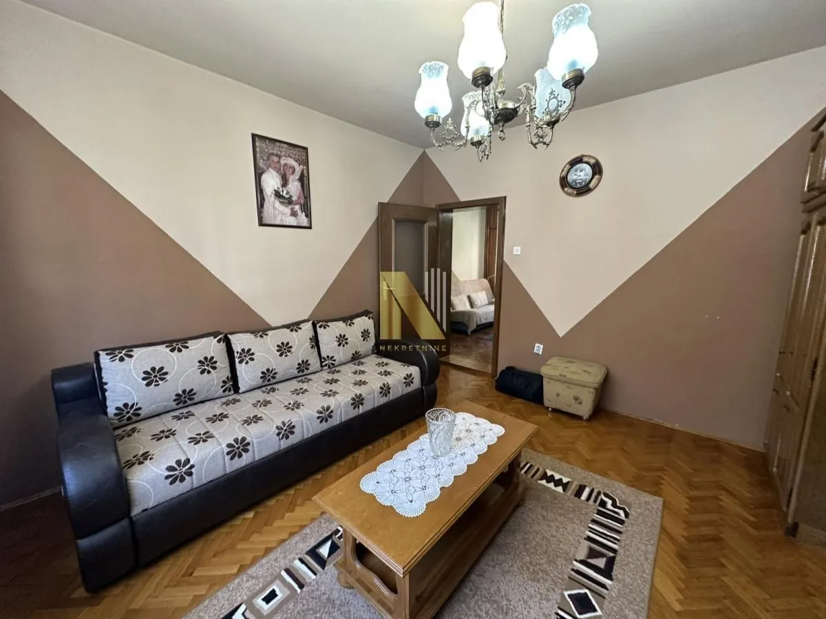 Prodaja, kuća, 175m², Centar, Zrenjanin