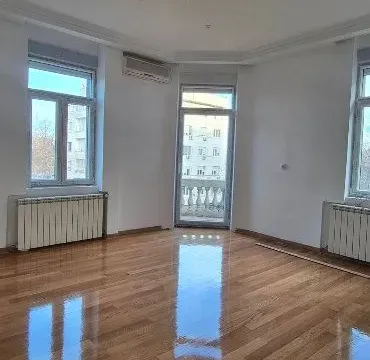 Stan in Vračar Sve Podlokacije