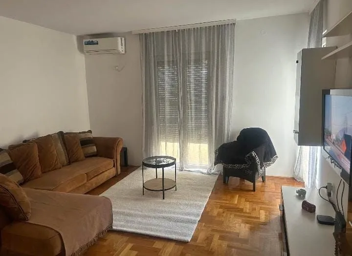 Prodaja, jednosoban stan, 60m², Zagorič, Podgorica