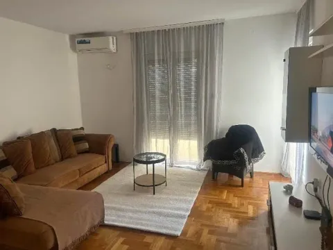 Prodaja, jednosoban stan, 60m², Zagorič, Podgorica - image 1