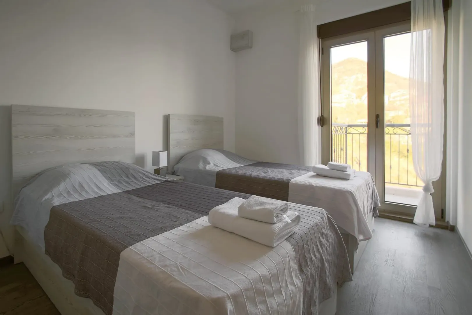 Prodaja, dvosoban stan, 73m², Mažina, Tivat