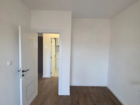 Prodaja, jednosoban stan, 48m², Stari Aerodrom, Podgorica - image 4