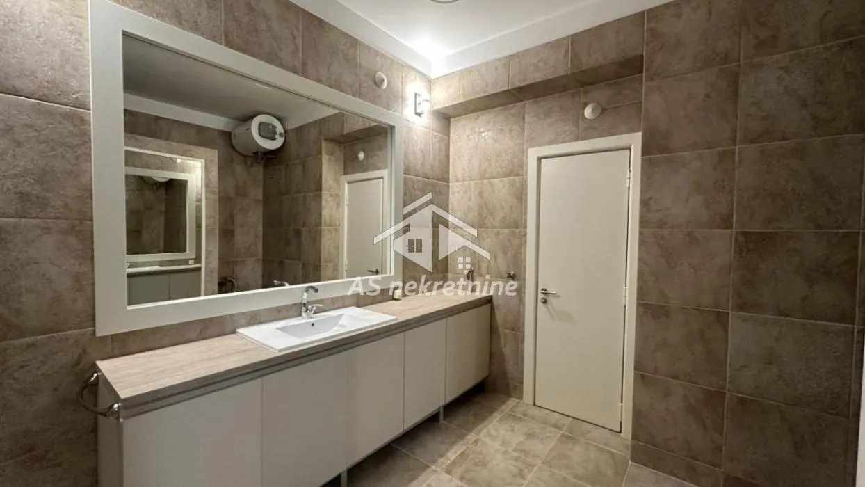 Rent, apartment, 223m², Kalenić Pijaca, Vračar Sve Podlokacije