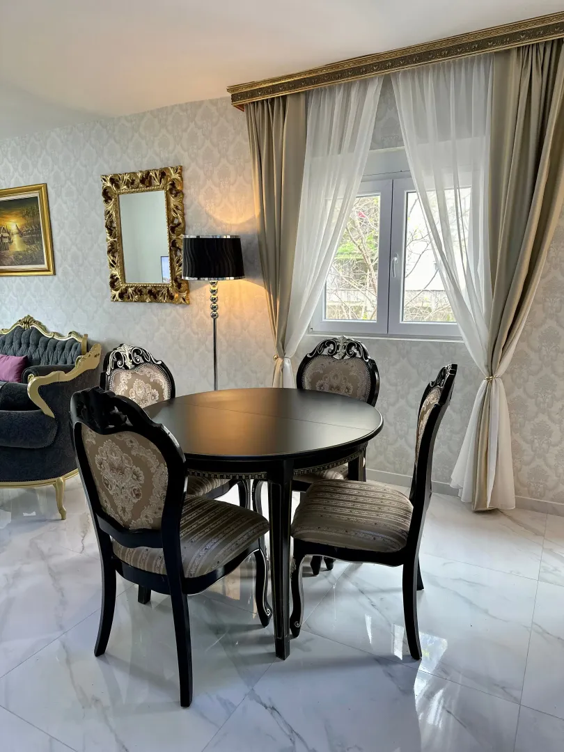 Sale, two bedroom apartment, 88m², Dobrota, Kotor
