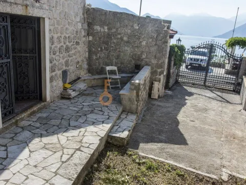 Prodaja, kuća, 170m², Kotor, Crna Gora - image 4