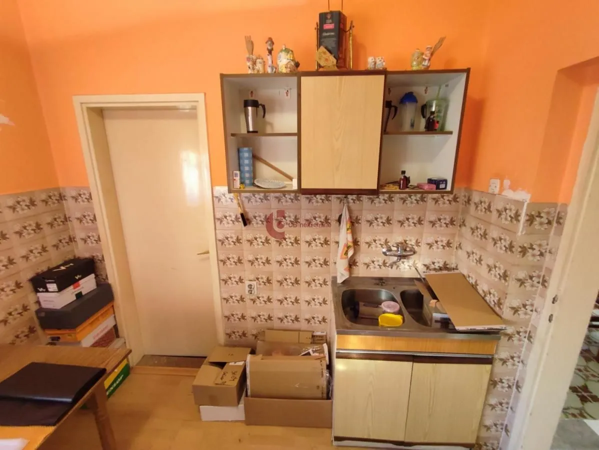 Prodaja, kuća, 250m², Novo Selo, Subotica